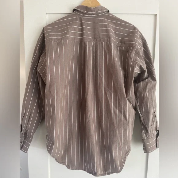 Like New Good American Button-Up Shirt. Size Small. - Picture 2 of 9